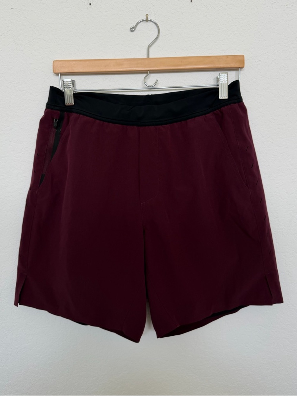 Ten Thousand Interval Shorts 7” inseam Size Medium Maroon and Black